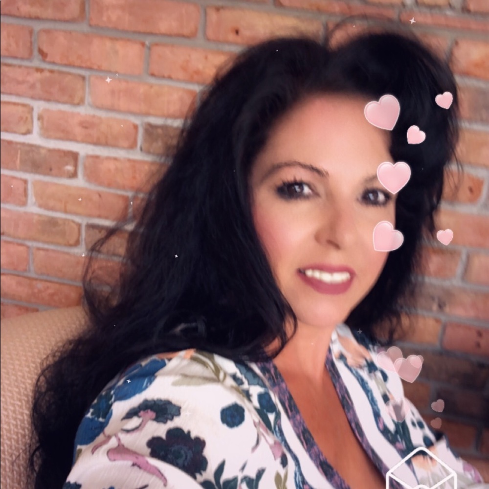 Meet your Posher, Rebecca